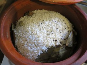 PFAS-free clay rice pot
