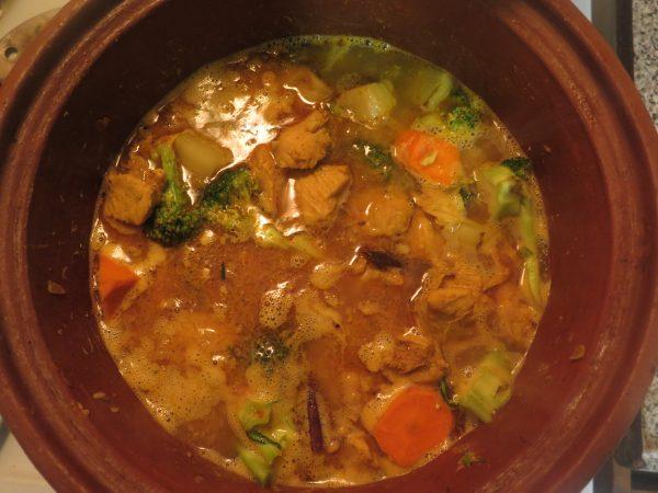 slow cooking in MEC | can a dutch oven go in the oven and stovetop